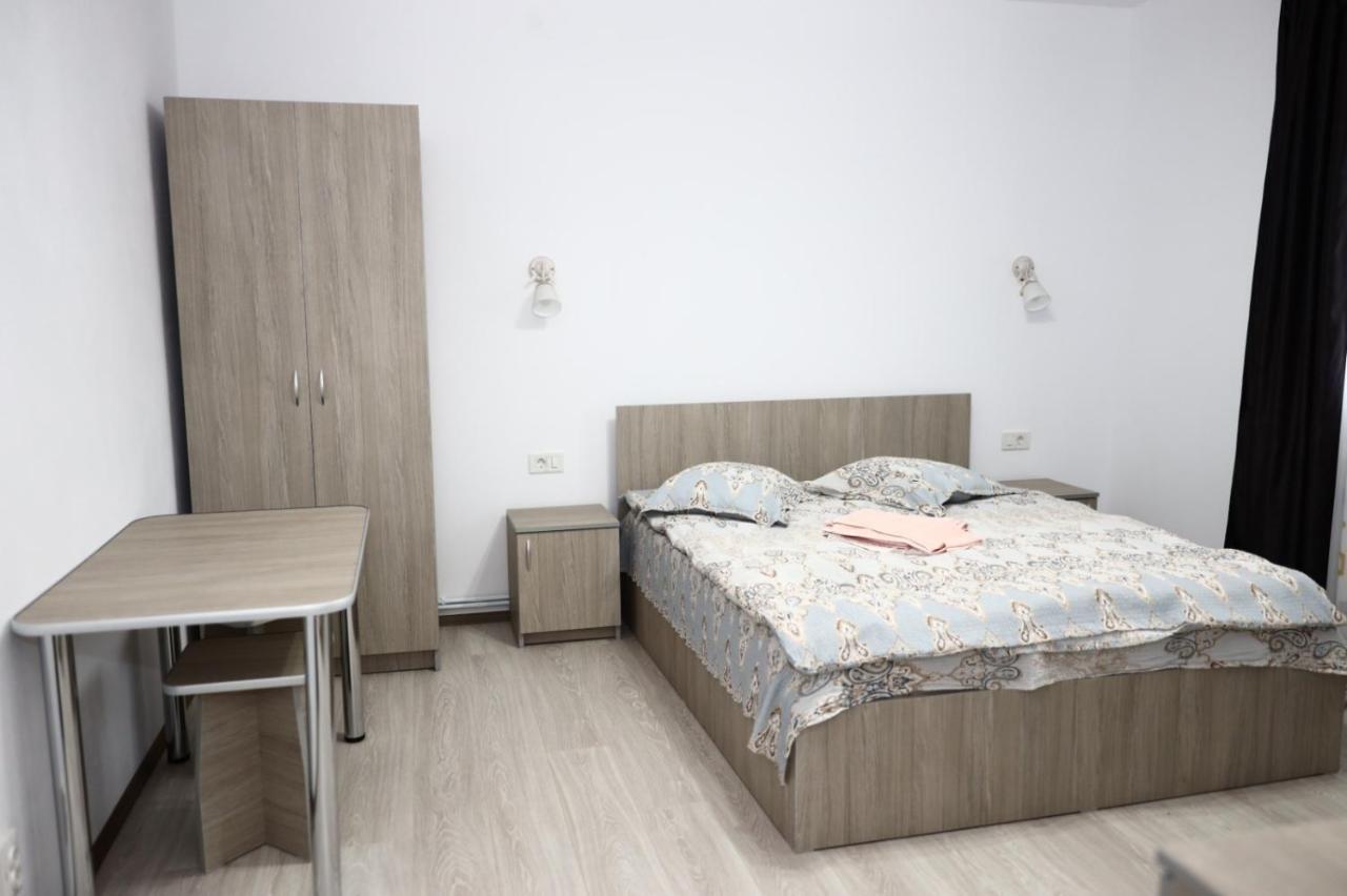 Hatasul Bunicului Arefu Kültér fotó